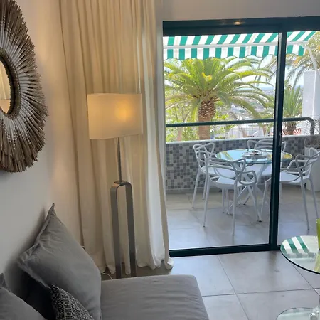 Apartman Palm Tree View